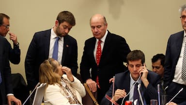 Las heridas y divisiones que dejó el mayor triunfo legislativo, hasta ahora, del ministro Quiroz