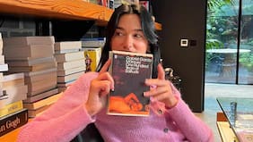 Dua Lipa cumple 30 y te dice exactamente qué libros leer en esta etapa