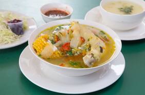 Puerto Nuevo: todo el sabor de la cocina chilena en barrio Matta