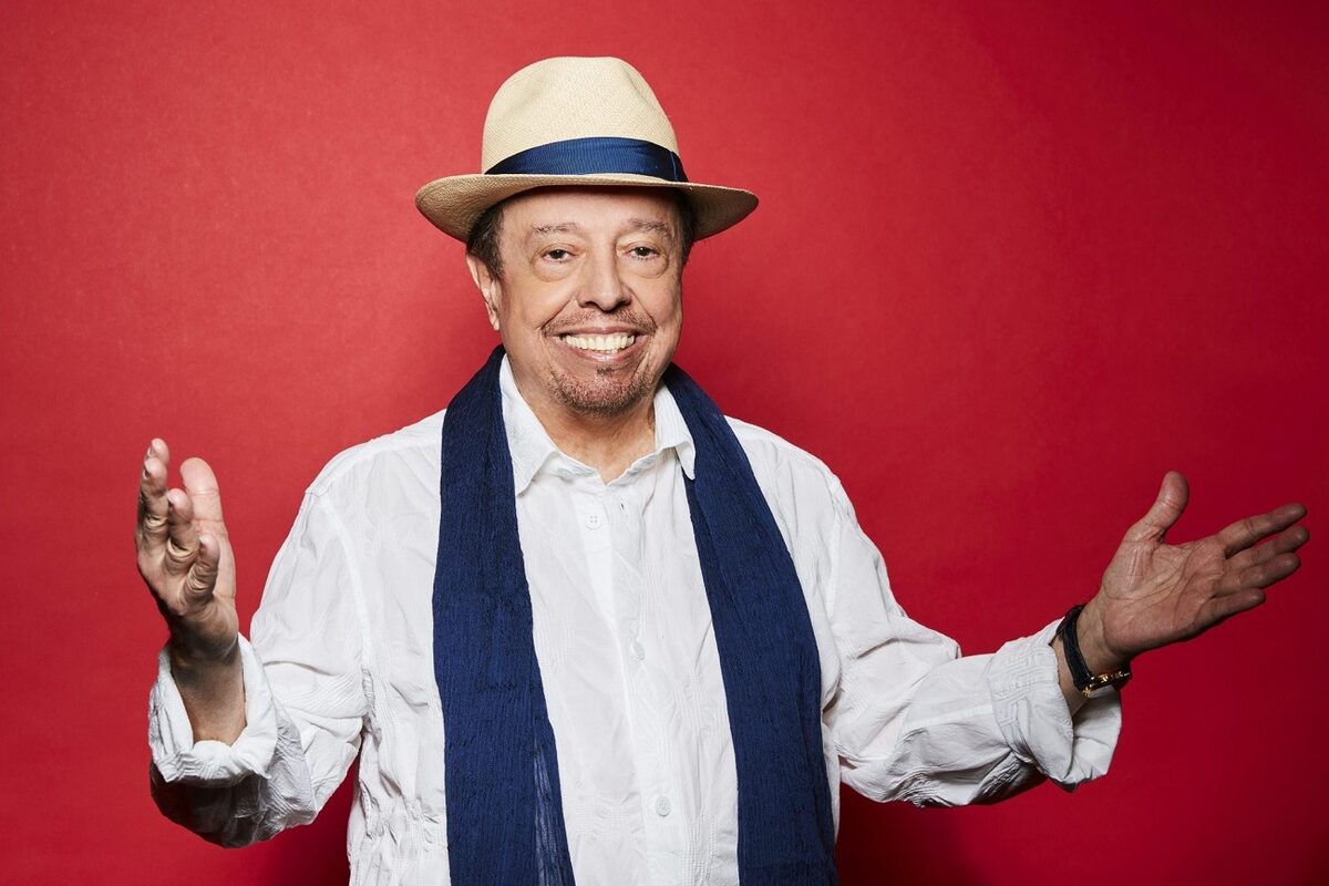 De qué murió el músico Sérgio Mendes - La Tercera