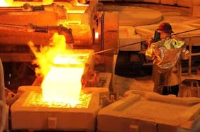 Experto en cobre: restricción china a ácido sulfúrico representará el 33% del costo de producción