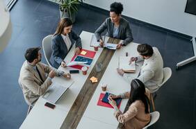 Estudio de ChileMujeres pone el foco en los directorios a través de modelos que aceleran la diversidad de género