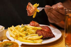 La Taberna: la legendaria picada de los periodistas volvió con ricos almuerzos caseros