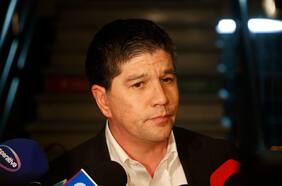 Manuel Monsalve “evoluciona favorablemente” y continuará hospitalizado tras intervención quirúrgica