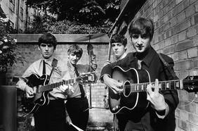 Escucha “Now and Then” de los Beatles versión 1964 según la Inteligencia Artificial