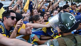 Tres bombos para la visita y 1.200 xeneizes con carnet chileno: el plan para controlar a la barra de Boca ante la UC