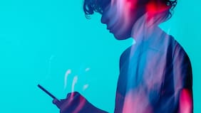 La psicología detrás de los retos virales que empujan a los adolescentes a asumir riesgos