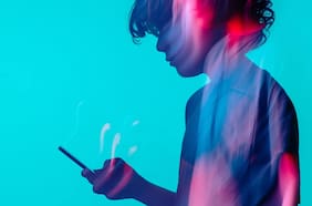 La psicología detrás de los retos virales que empujan a los adolescentes a asumir riesgos