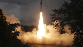 Dramático informe revela que países despliegan cada vez más armas nucleares y aumentan sus arsenales