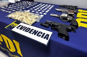 Cinco detenidos en Renca por vender drogas y portar armas: tenían 1.000 gramos avaluados en $12 millones