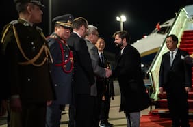 Boric llega a Beijing para participar del Foro de la Franja y la Ruta, y alista bilateral con Xi Jinping
