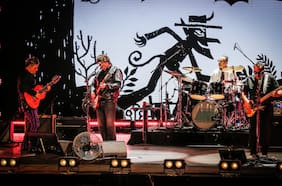 Los Tres, la excelencia quirúrgica se mantiene y asombra de vuelta en el Teatro Municipal