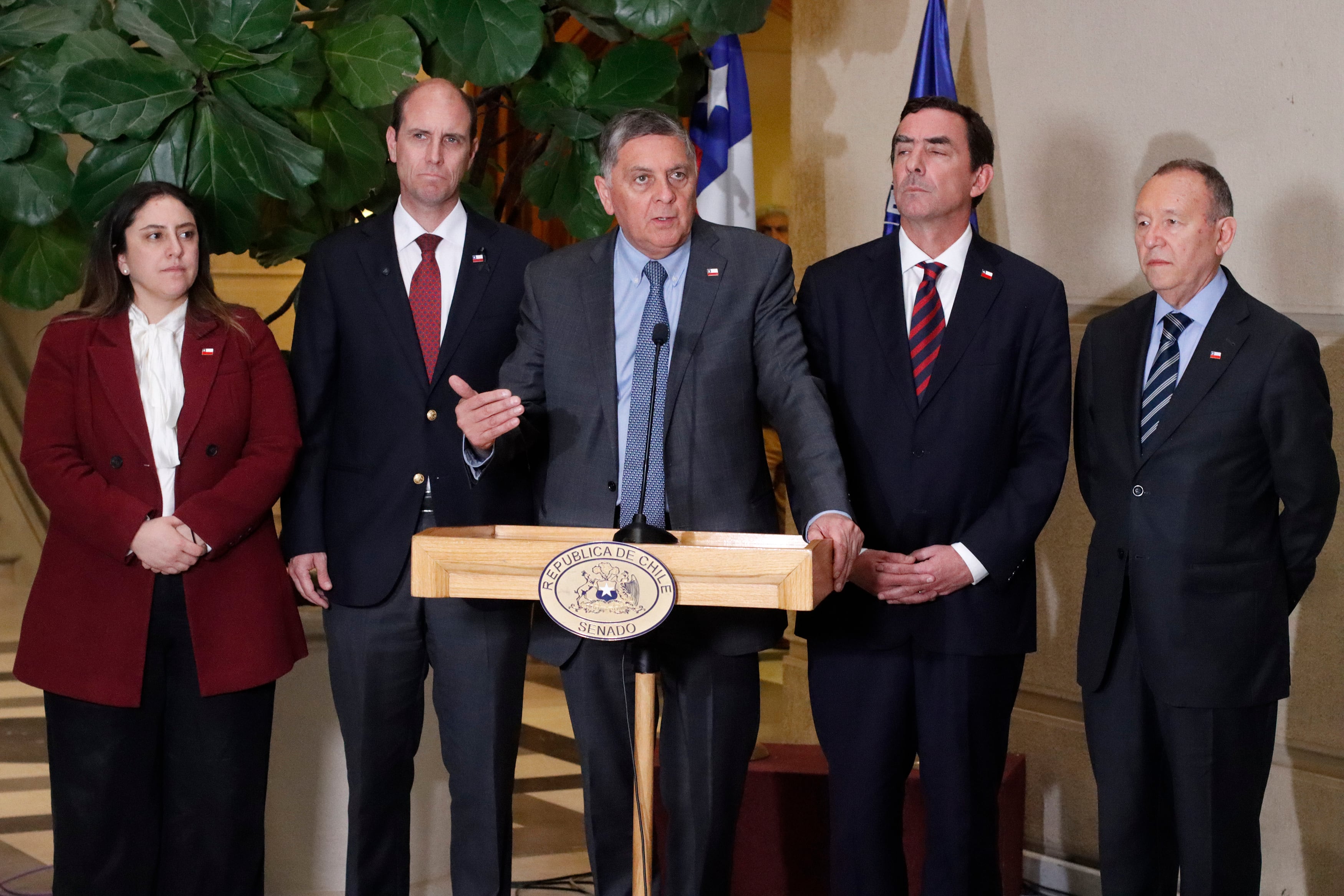Gobierno retira reforma constitucional de seguridad y acuerda nuevo proyecto con senadores