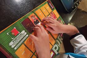 Qatar 2022: Fanáticos del álbum mundialero organizan intercambio de láminas para este sábado en diferentes rincones de Chile