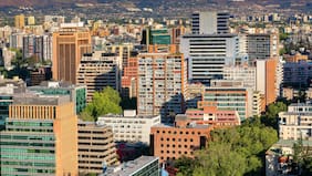 Fin de contribuciones: Las Condes, Vitacura y Providencia suman un tercio de los 300 mil inmuebles beneficiados