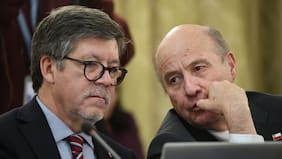 Gobierno proyecta que no podrá cumplir meta de déficit a partir de 2027 y deuda superará el 45% del PIB