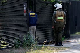 PDI investiga doble parricidio en Vitacura: estaría ligado a hallazgo de cadáver en cerro Santa Lucía
