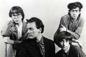 Alternativos, sensibles y crudos: R.E.M. y las cuatro décadas de un debut decisivo