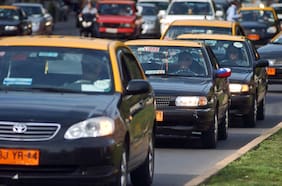 Extienden plazo para renovar inscripciones de taxis