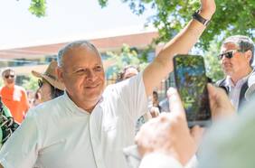 Gobernador Mundaca no respalda a Gonzalo Winter como candidato presidencial y complica al Frente Amplio en Valparaíso