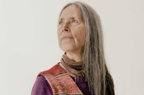 Cecilia Vicuña: “Soy por naturaleza optimista frente a la posibilidad de encontrar un camino distinto al que ya hemos visto, que no sirve”