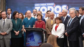 Acompañado de Daza, Mañalich y Santelices: Kast y su equipo abordan ejes de salud de su programa