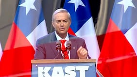 Kast arremete contra Boric, Jara y Marcel en cierre de campaña en Concepción: “Destruyeron el presupuesto de la nación”
