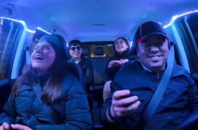 Chofer de Uber sorprende a pasajeros con un “after karaoke”