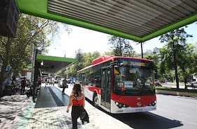 Columna de Louis de Grange: Transporte público de Santiago: los costos de la ineficiencia