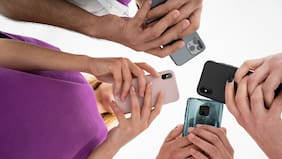 De los audífonos con cable al hogar inteligente: las nuevas tendencias que están redefiniendo el consumo tecnológico en Chile