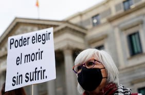 Cámara de Diputados de España aprueba ley de eutanasia