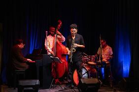 Backroom Bar: el vibrante club de jazz que aterrizó en Santiago desde Buenos Aires