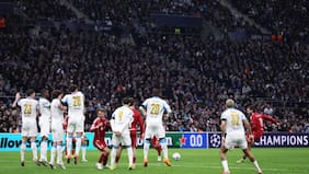 Champions League: Liverpool golea en Marsella y le da un poco más de aire a la continuidad del DT Arne Slot