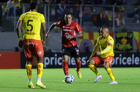 Ñublense rescata un punto ante Aucas en Ecuador y aún sueña con los octavos de final de la Libertadores