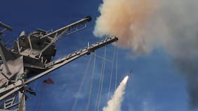 EE.UU. ataca una base iraní en Bandar Abbas tras derribar drones sobre el estrecho de Ormuz