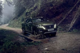 La nueva camioneta Peugeot Landtrek ahora debuta en África