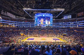 Lakers cambia de propiedad y bate su propia marca como la venta más cara de un equipo en la historia del deporte mundial