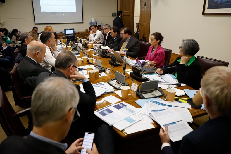 Comision de Hacienda del Senado 22/1/25