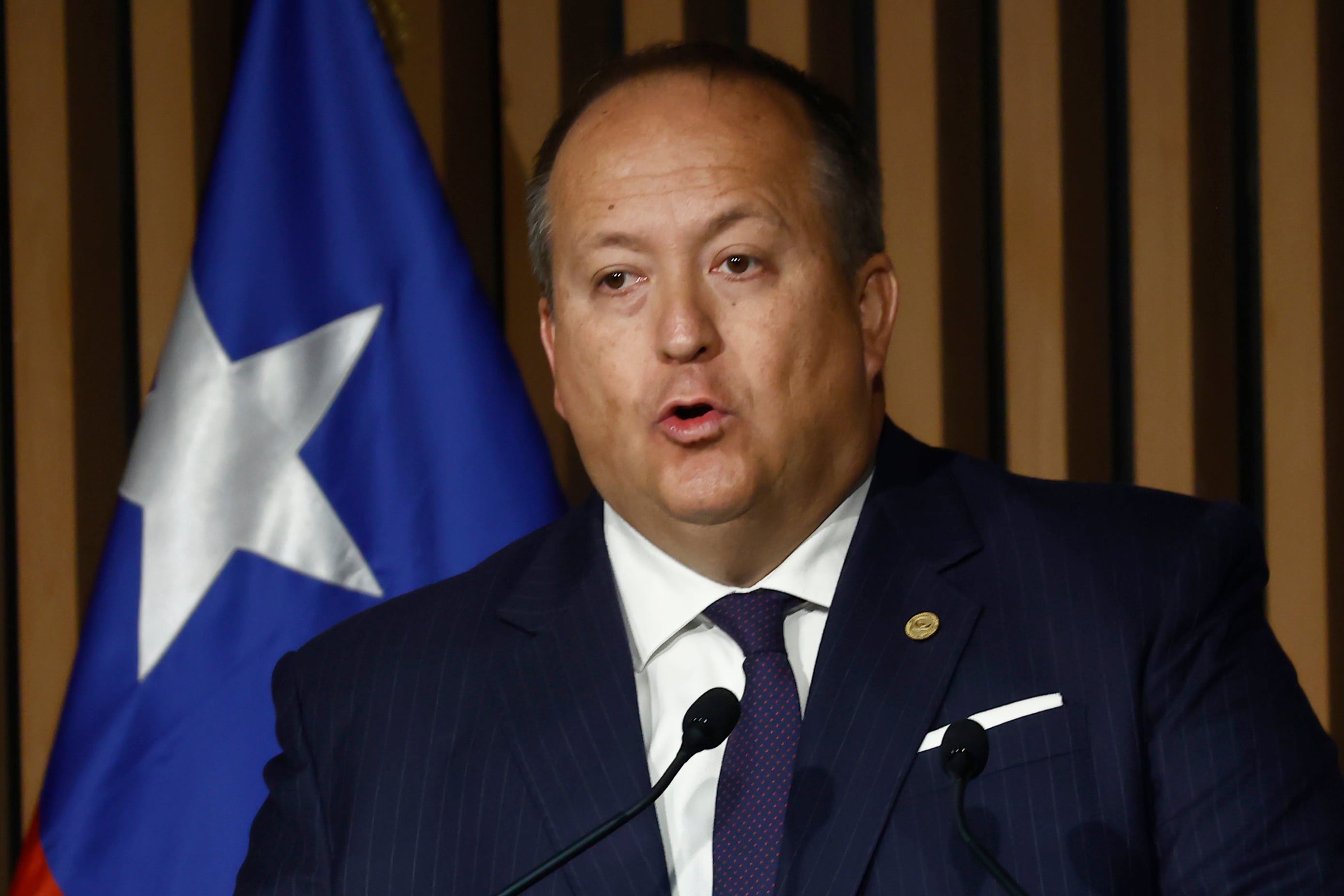 Fiscal Valencia propone fin de secreto bancario a instituciones públicas y apunta a bancos por cómo entregan información