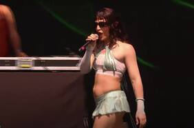 “Vivan las mujeres empoderadas”: Villano Antillano despacha contundente show cargado de feminismo en Lollapalooza