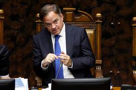 UDI y republicanos causan desaire a Matías Walker y lo dejan sin presidir la Comisión de Familia del Senado