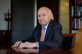 Vittorio Corbo valora el contexto económico local: “Chile se ha ordenado (...) estaba incendiado hace tres años”