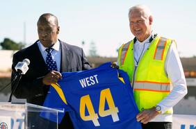 Fallece Jerry West, la leyenda que le dio vida al logo de la NBA