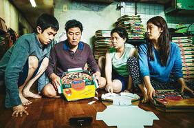 De Cobra Kai a Parasite: Netflix se vuelca a los éxitos ante la nueva batalla del streaming