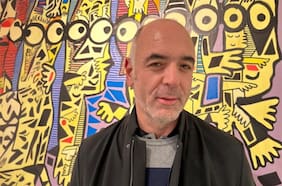 Totoy Zamudio irrumpe en la escena nacional con una pintura que desafía las reglas y apuesta por la emoción