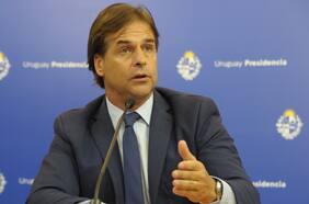Presidente de Uruguay en cuarentena tras mantener contacto con persona con Covid-19