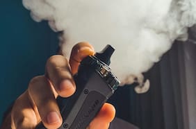 Esto le pasa a tu cuerpo cuando utilizas “vapers” o cigarrillos electrónicos