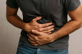 Soy médico y estos son los 7 hábitos que aumentan los riesgos de padecer cáncer de colon