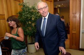 Lamento transversal genera decisión del gobierno de no apoyar a Claudio Grossman para La Haya