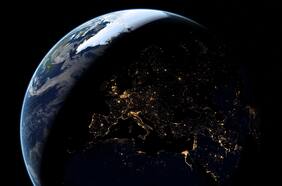 Científicos descubren dos gigantescas estructuras en lo profundo de la Tierra de misterioso origen